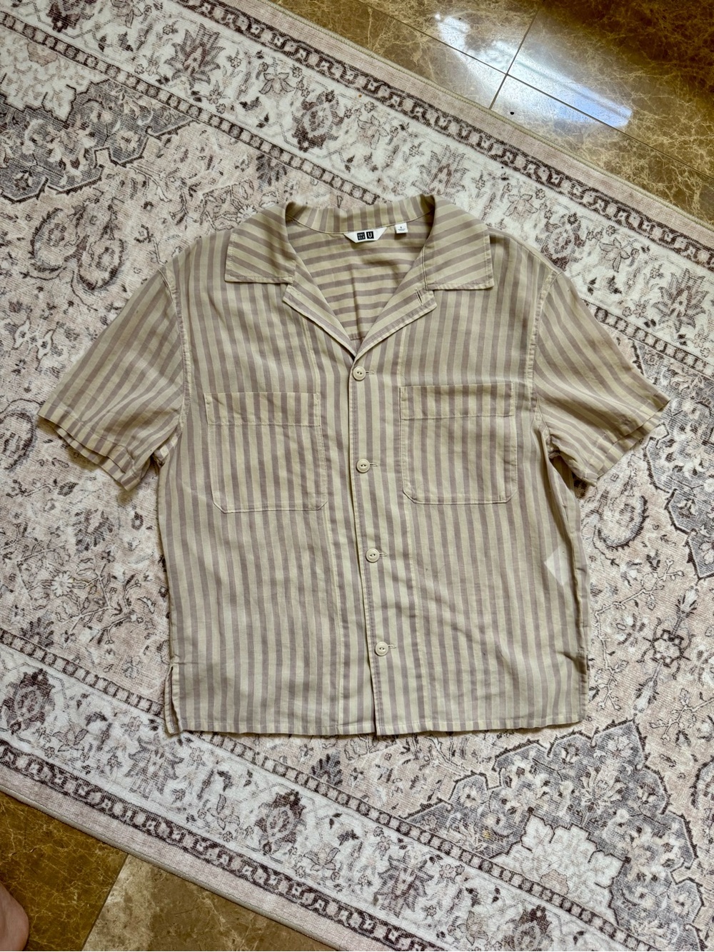 Uniqlo Button Up Short Sleeve Top